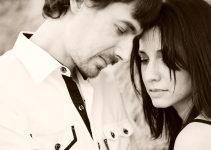 Online Dating Messaging: Why Trust is Essential Online Dating Messaging: Why Trust is Essential